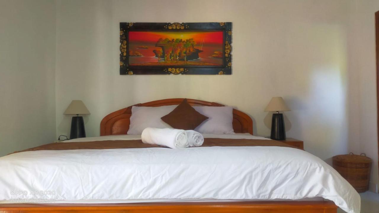 Serongga Guest House Lebih Exterior photo