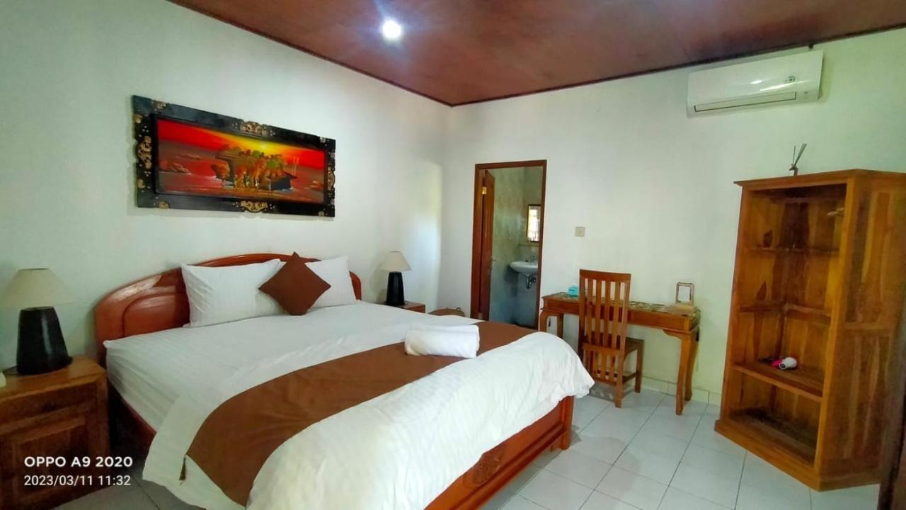 Serongga Guest House Lebih Exterior photo